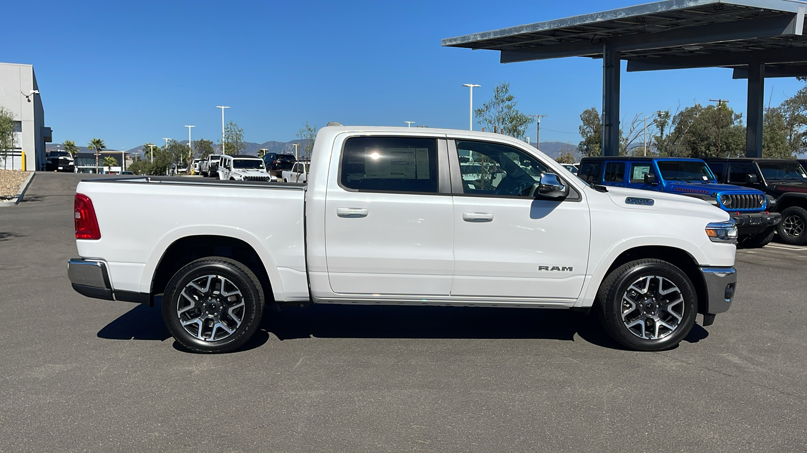 2025 Ram 1500 Laramie 6