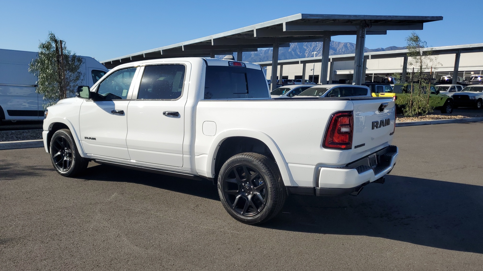 2025 Ram 1500 Laramie 3