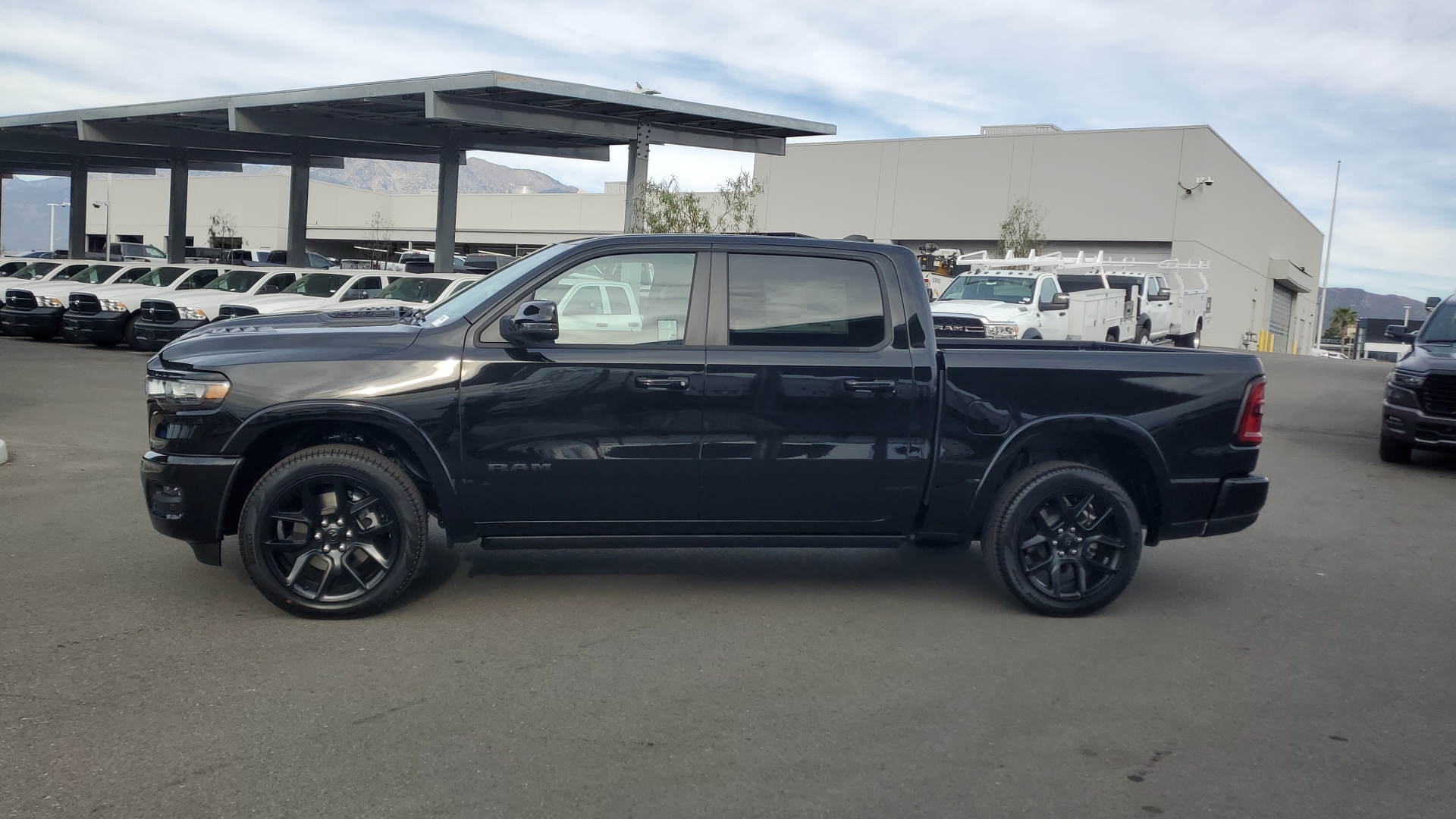 2025 Ram 1500 Laramie 2