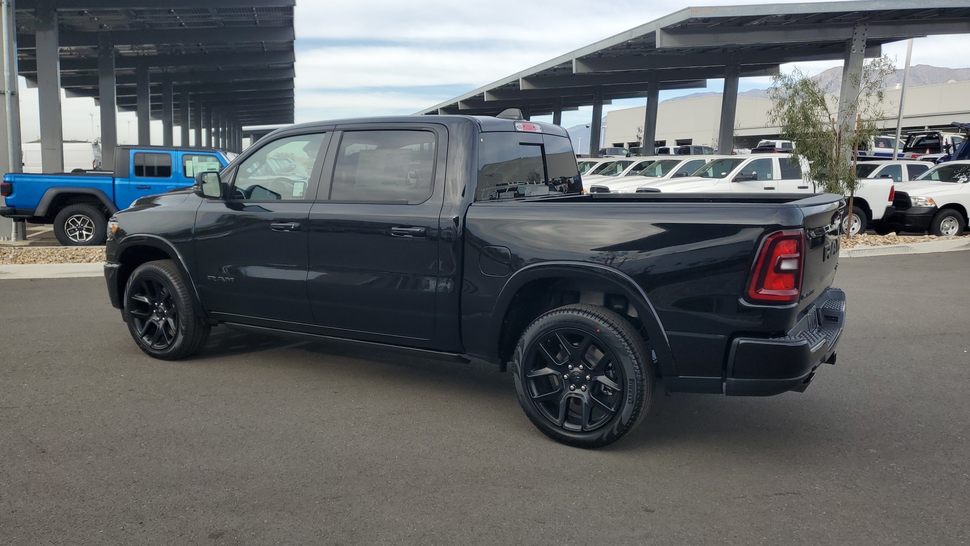 2025 Ram 1500 Laramie 3