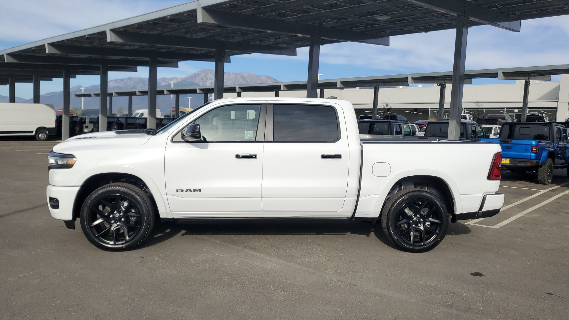 2025 Ram 1500 Laramie 2