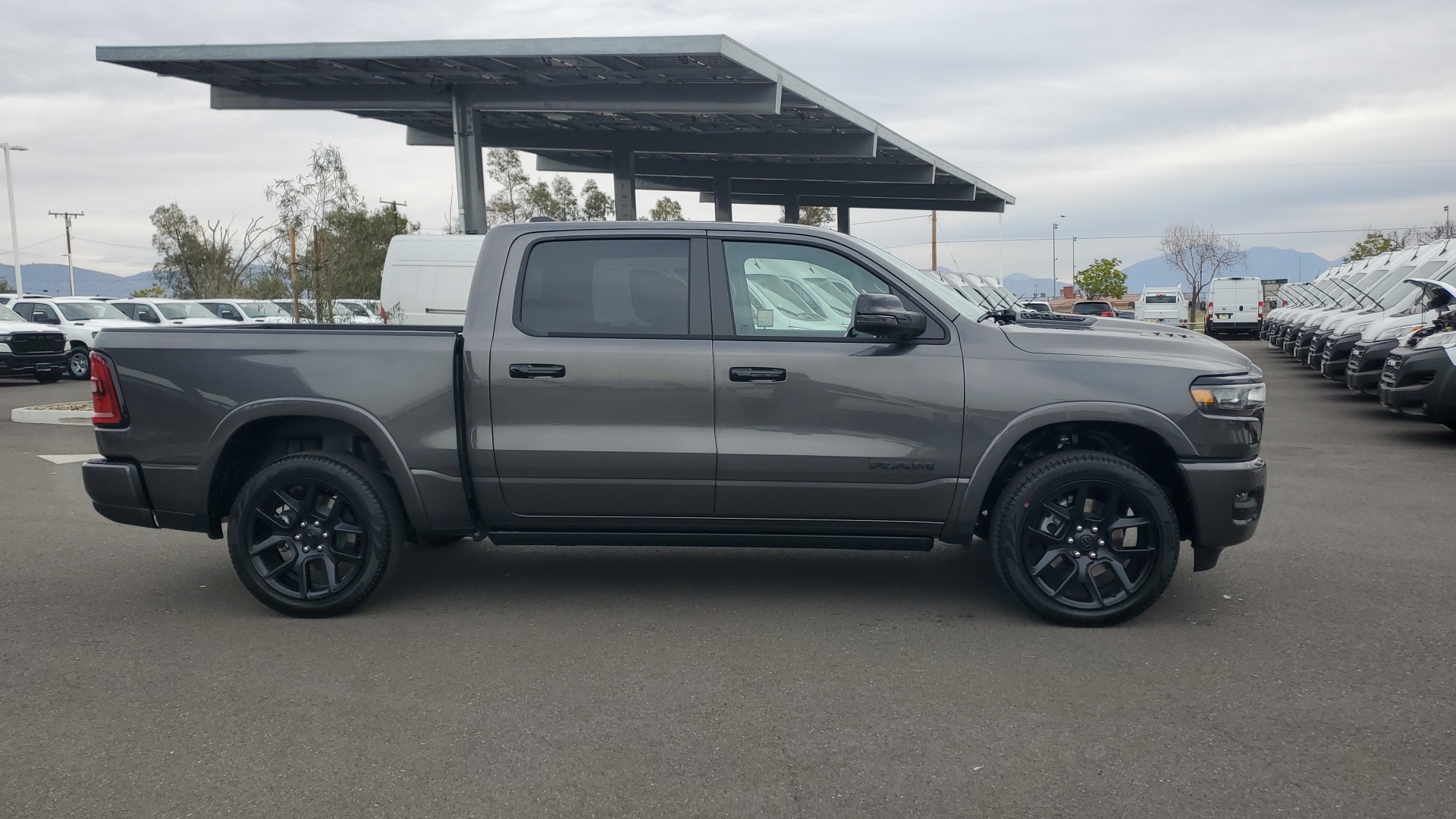 2025 Ram 1500 Laramie 6