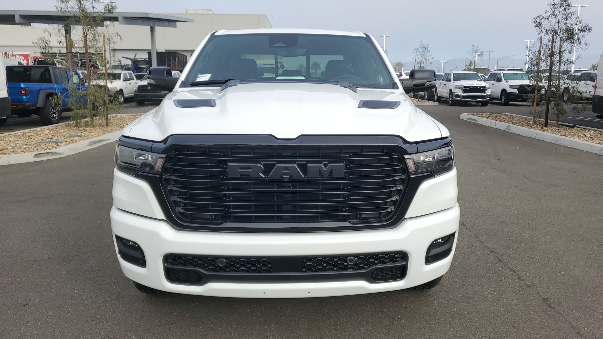 2025 Ram 1500 Laramie 8