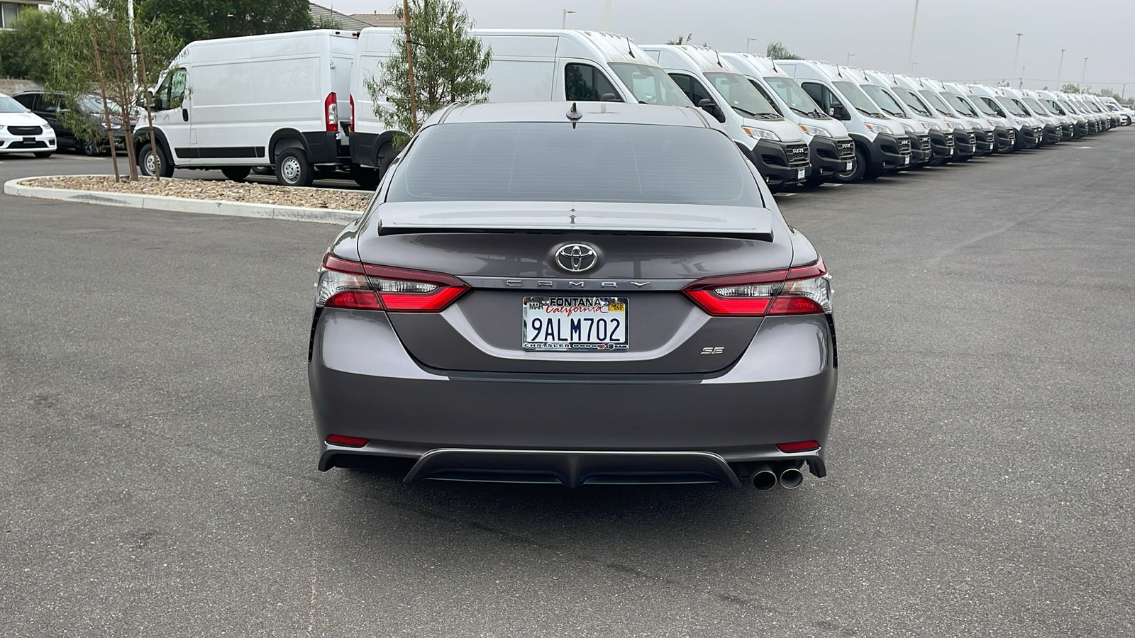 2022 Toyota Camry SE 4