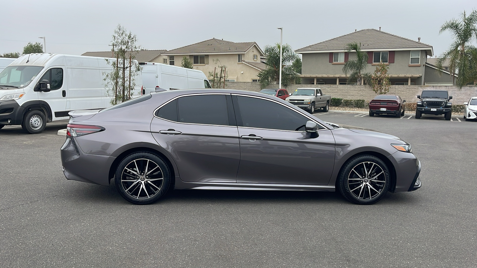 2022 Toyota Camry SE 6