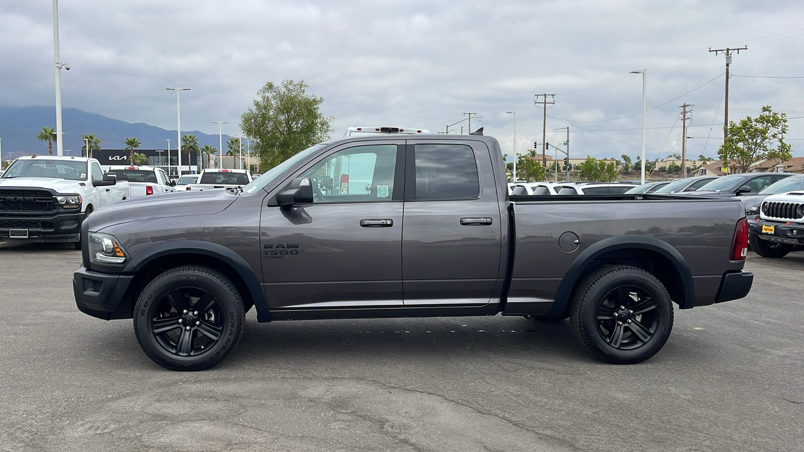 2022 Ram 1500 Classic Warlock 2