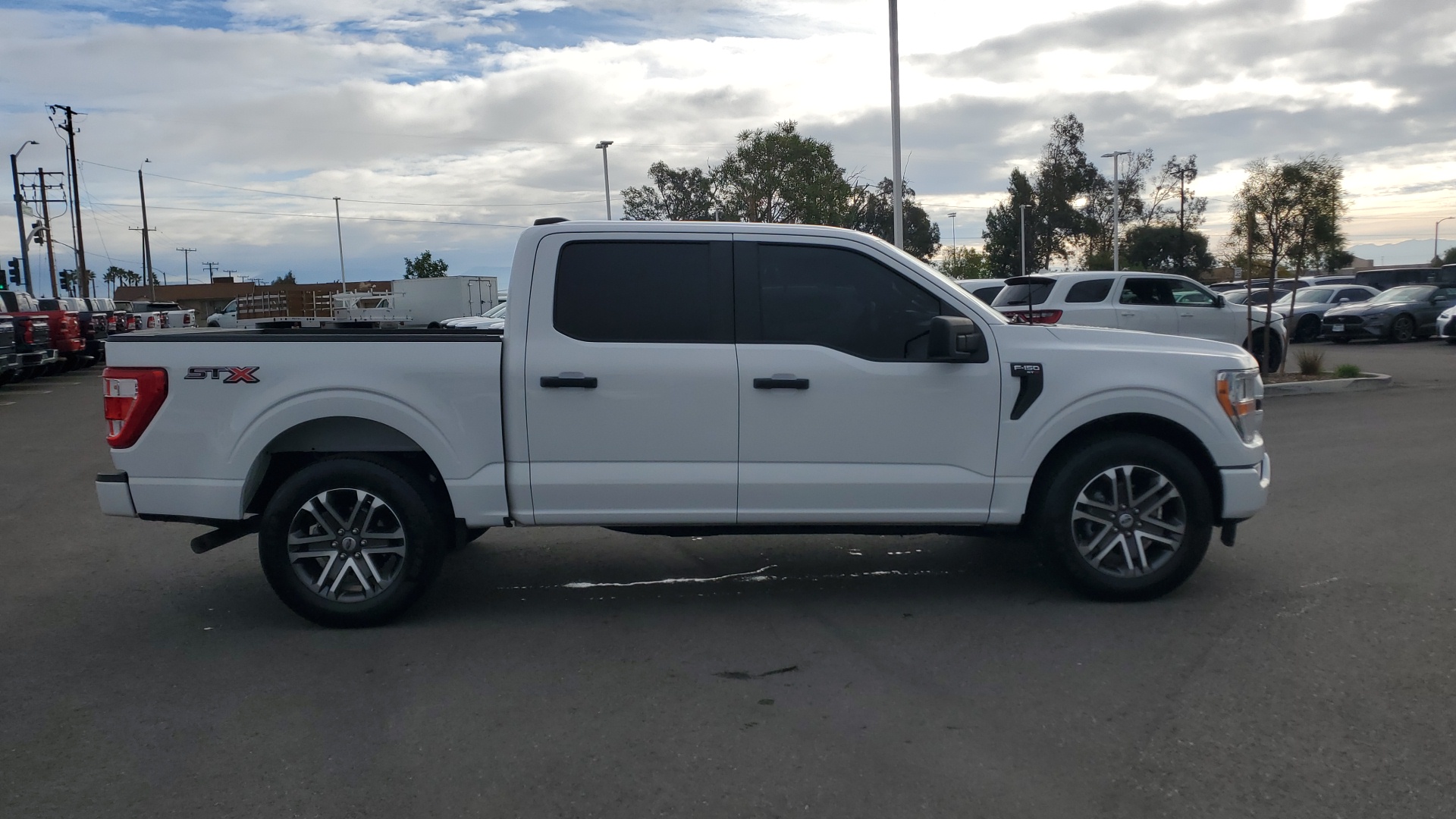 2022 Ford F-150 XL 6