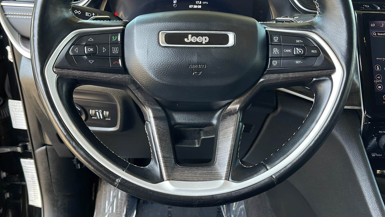 2021 Jeep Grand Cherokee L Limited 21