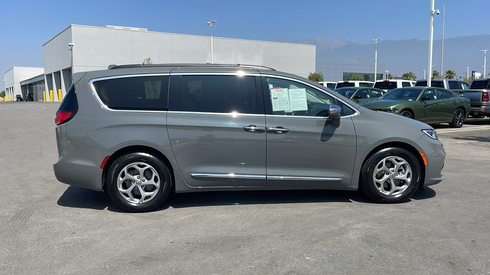2022 Chrysler Pacifica Limited 6