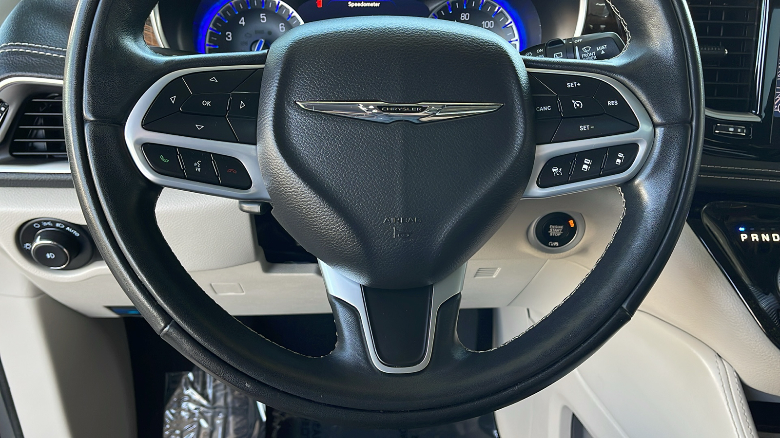 2022 Chrysler Pacifica Limited 21
