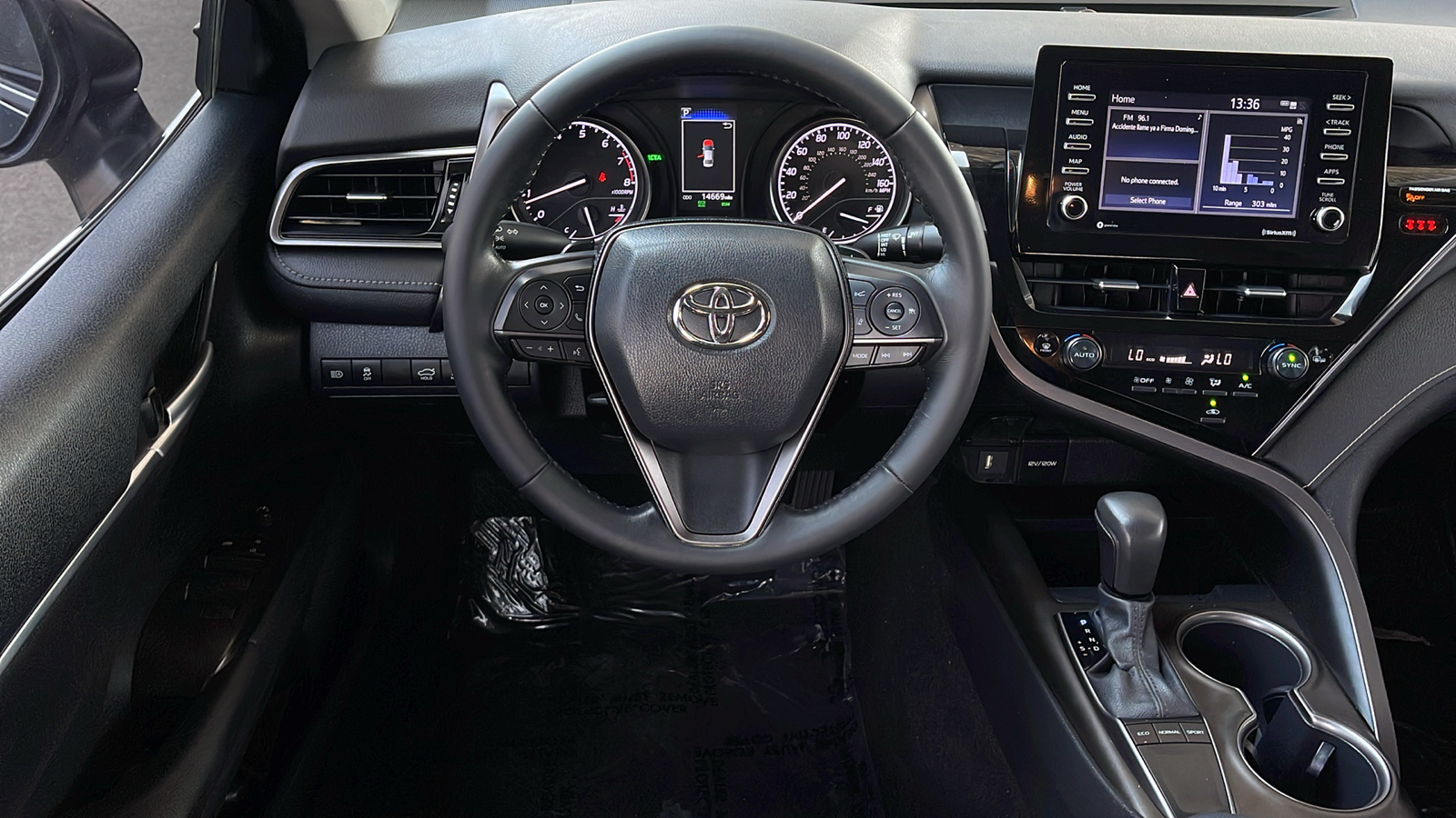 2024 Toyota Camry SE 11