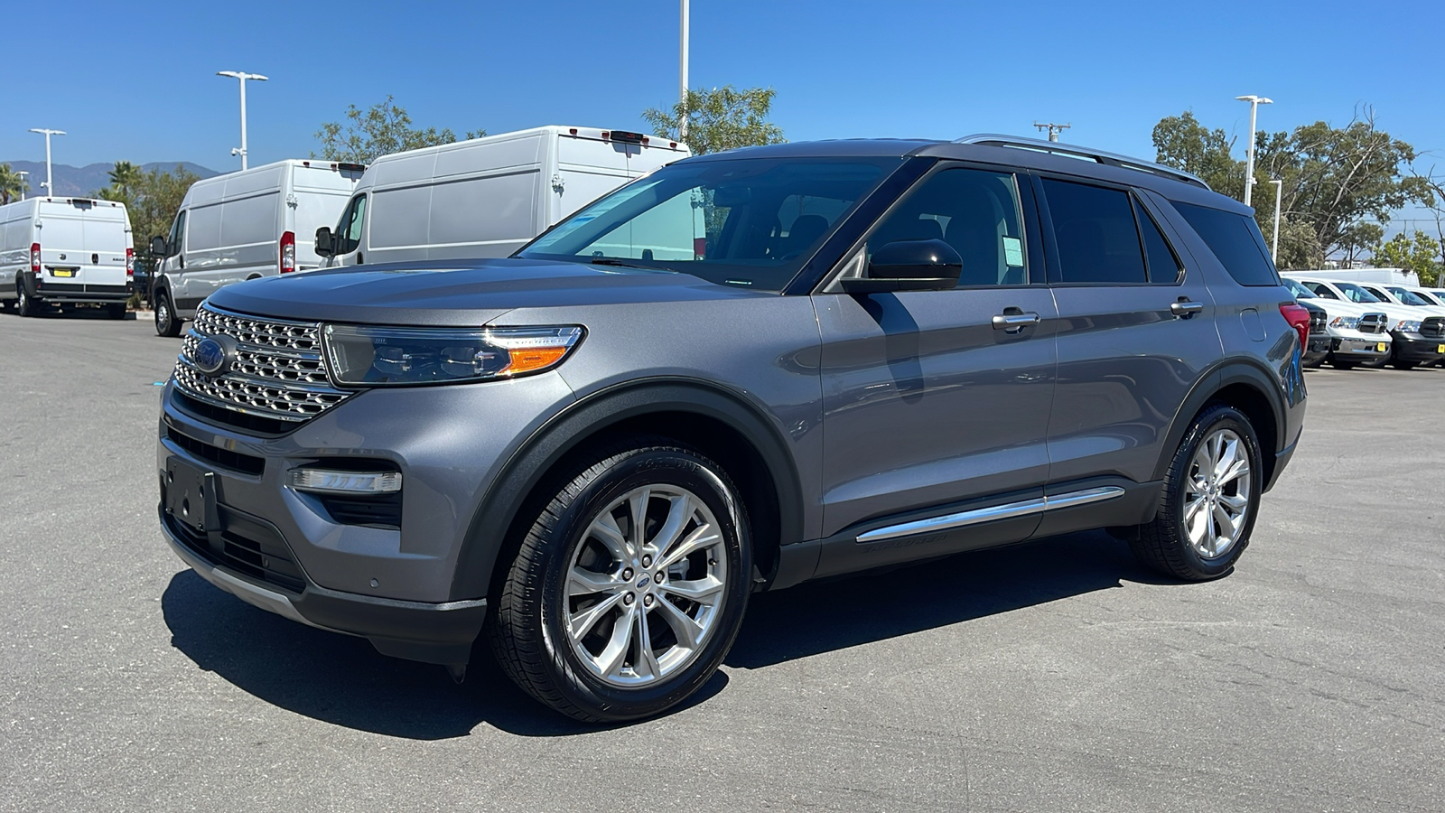 2022 Ford Explorer Limited 1