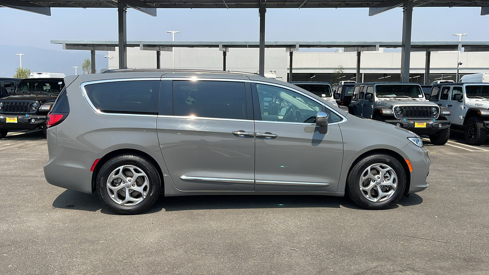 2022 Chrysler Pacifica Limited 6