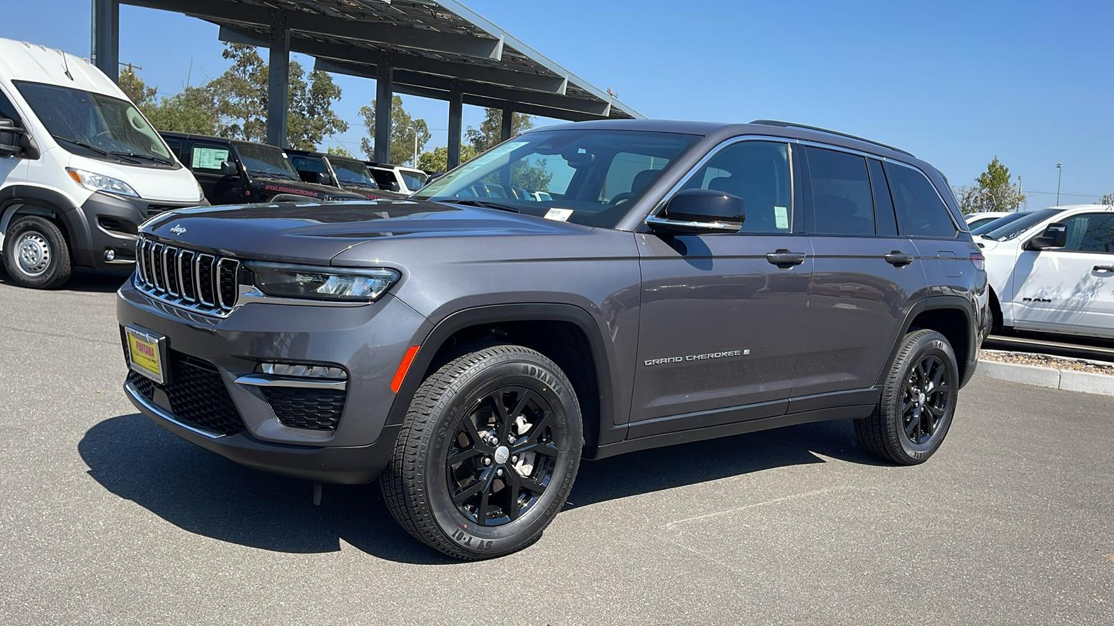 2022 Jeep Grand Cherokee Limited 1