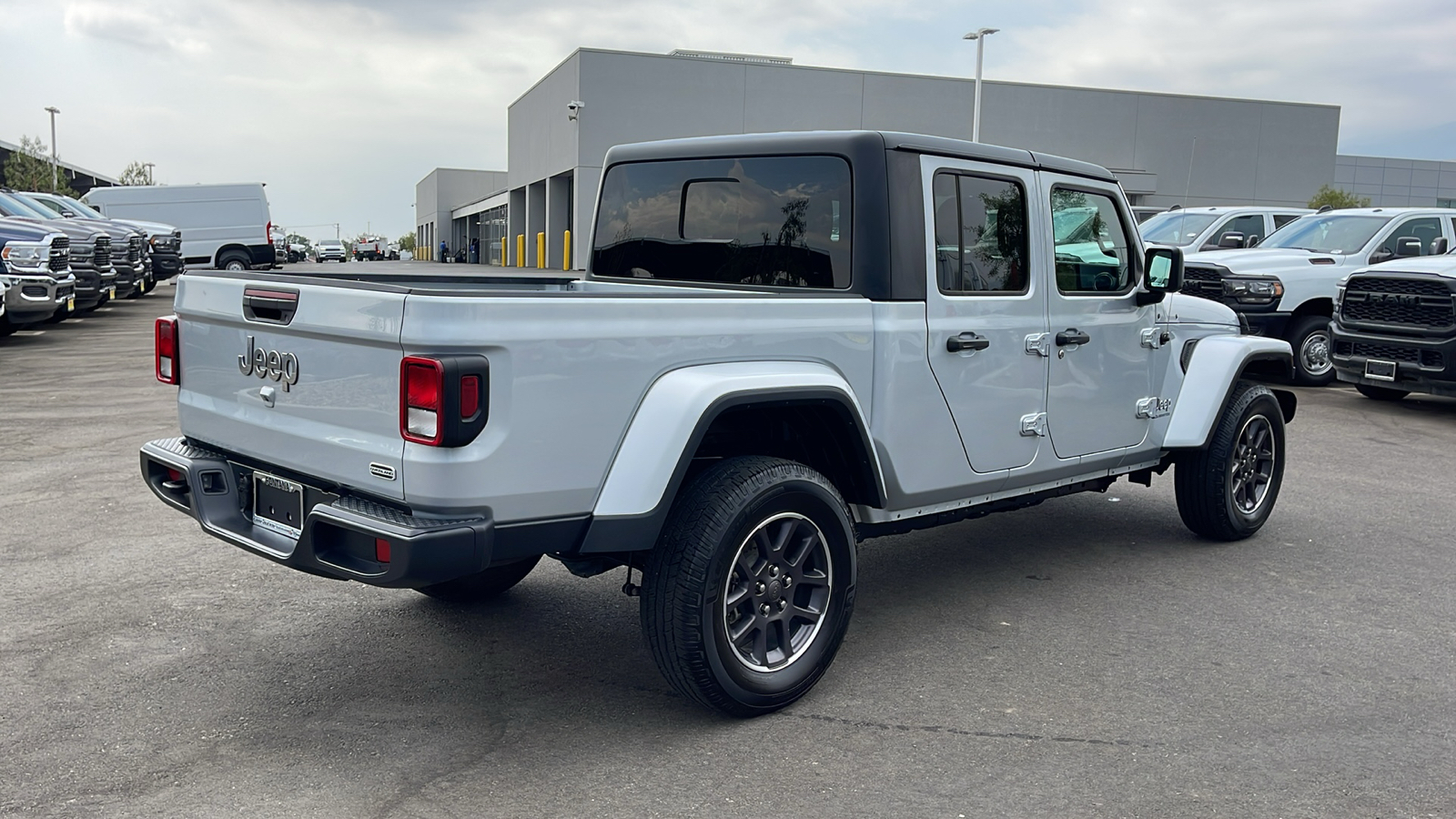 2023 Jeep Gladiator Overland 5