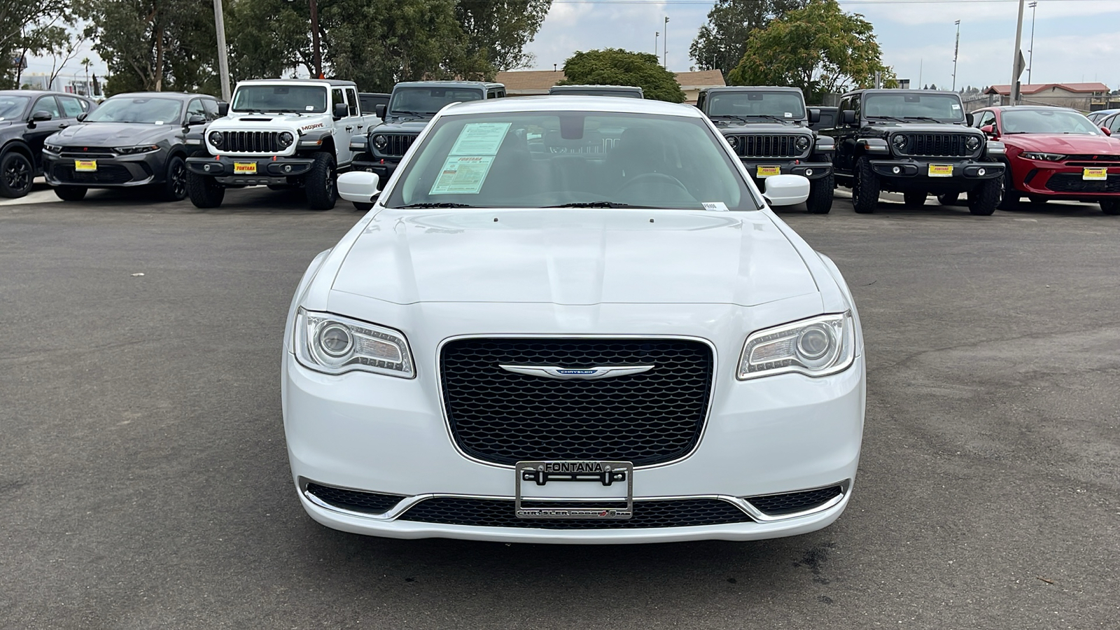 2021 Chrysler 300 Touring 8