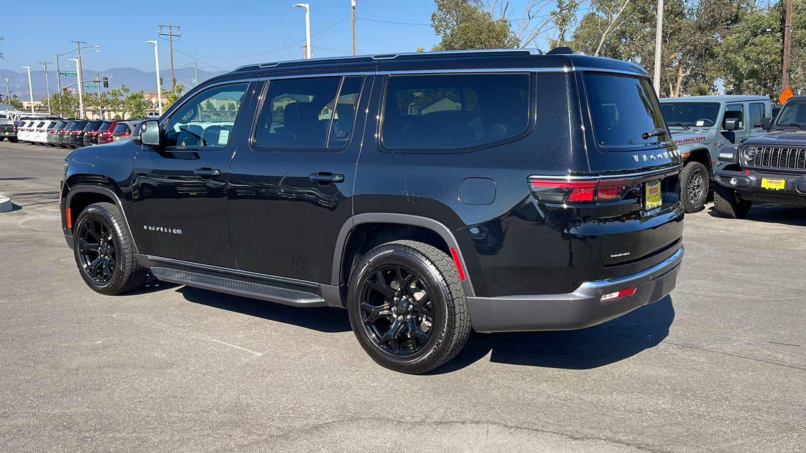 2022 Jeep Wagoneer Series II 3