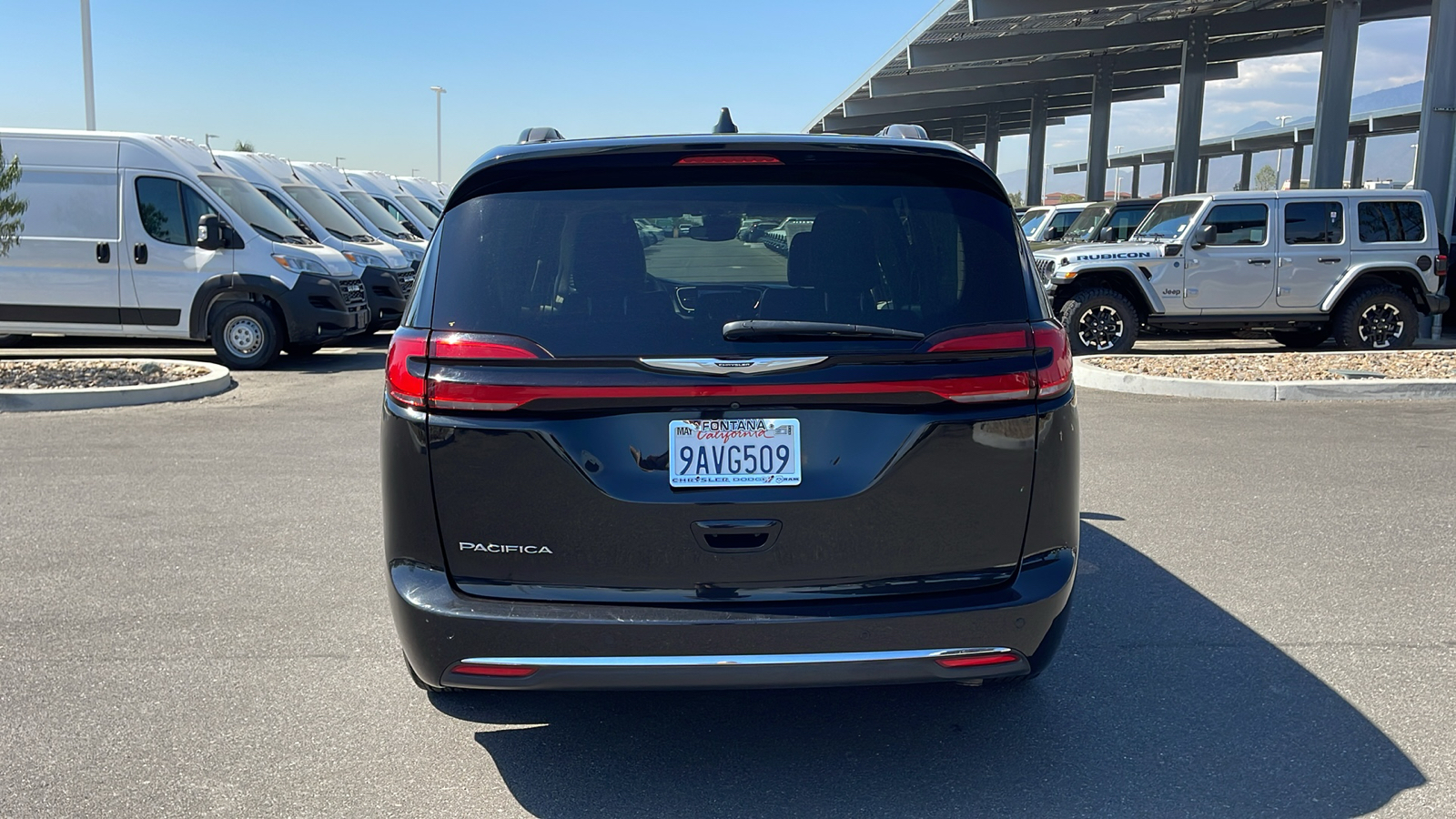 2022 Chrysler Pacifica Touring L 4