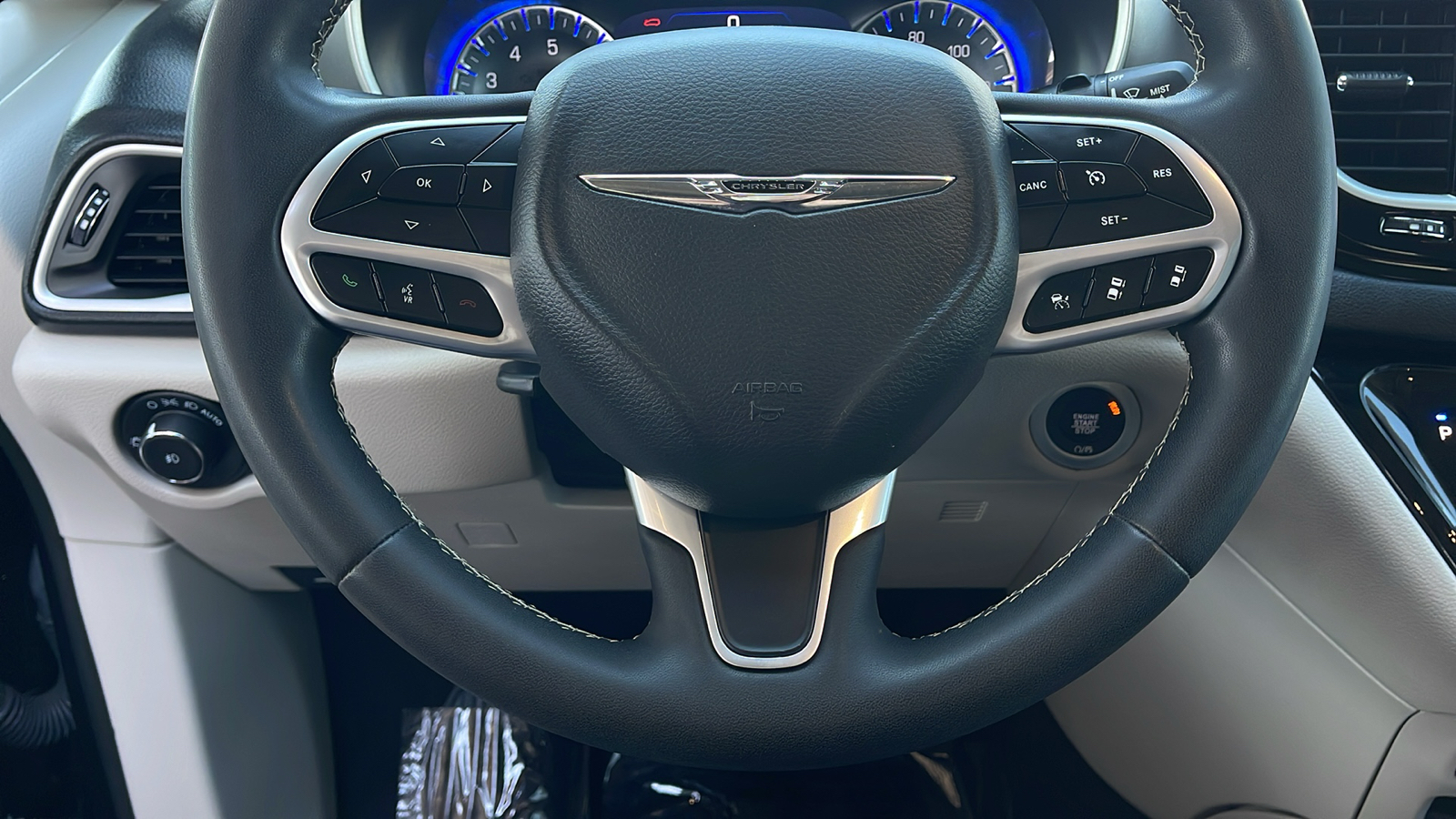 2022 Chrysler Pacifica Touring L 19