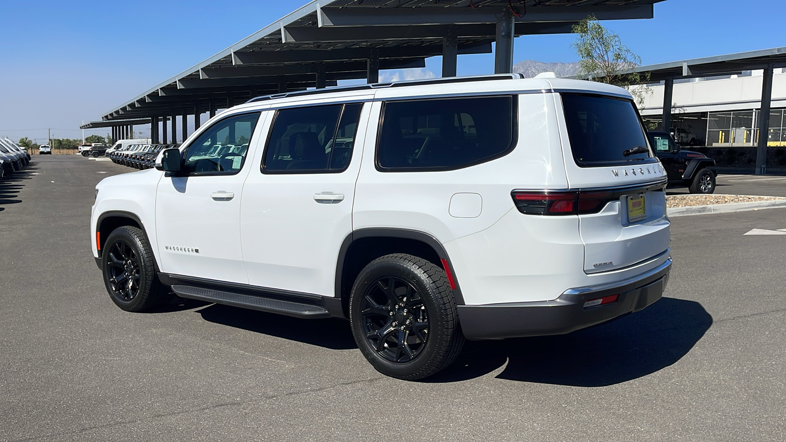 2022 Jeep Wagoneer Series II 3