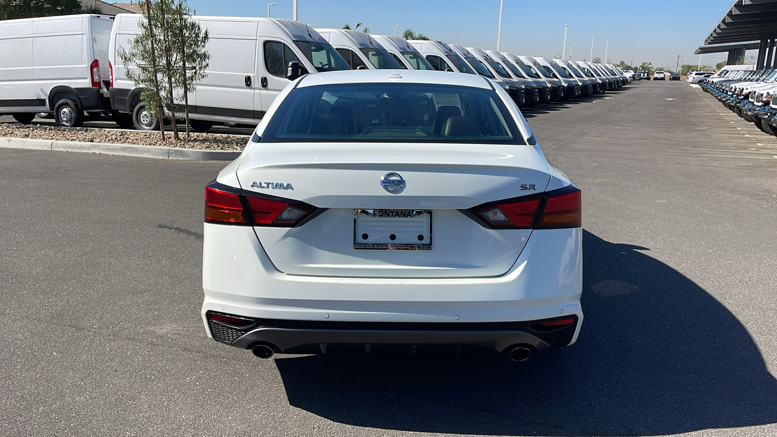 2022 Nissan Altima 2.5 SR 4