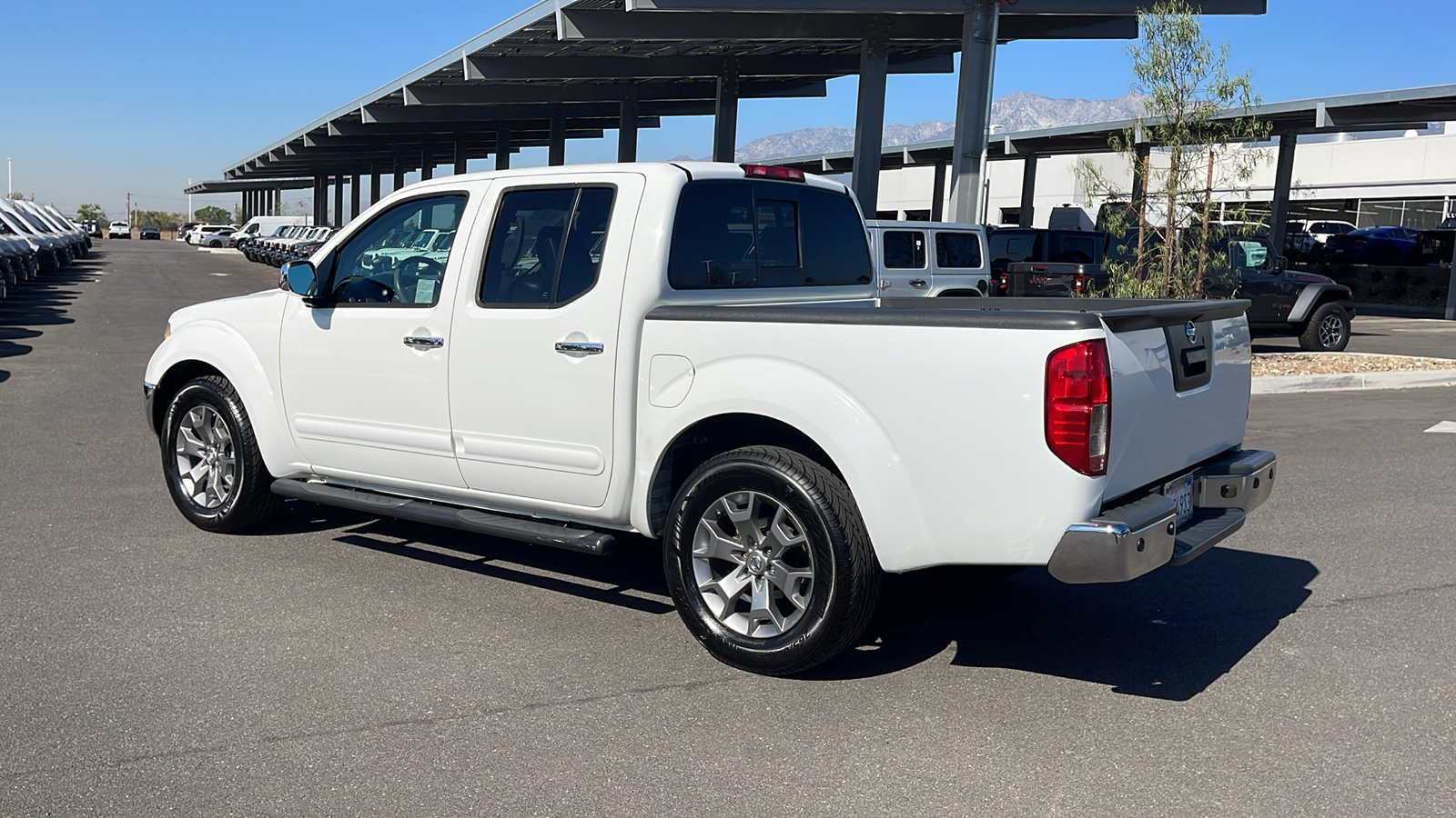 2019 Nissan Frontier SL 3