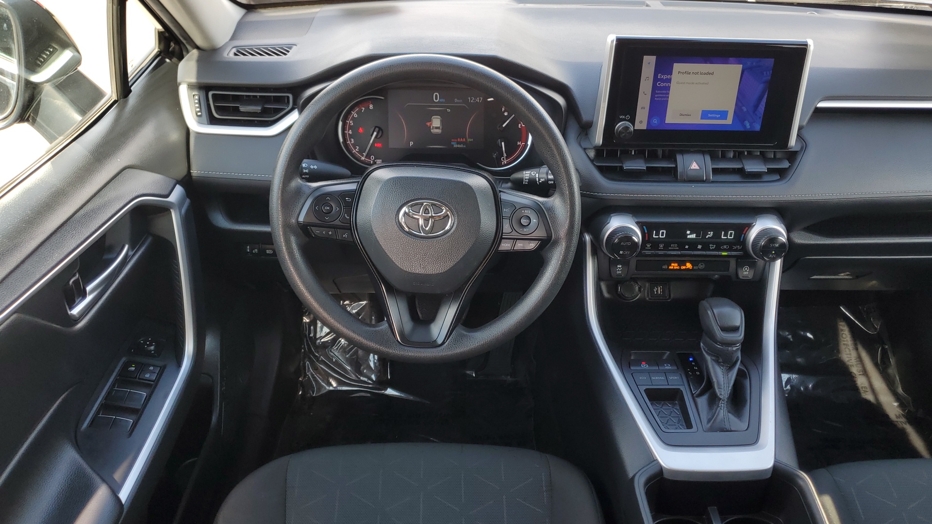 2023 Toyota RAV4 XLE 14