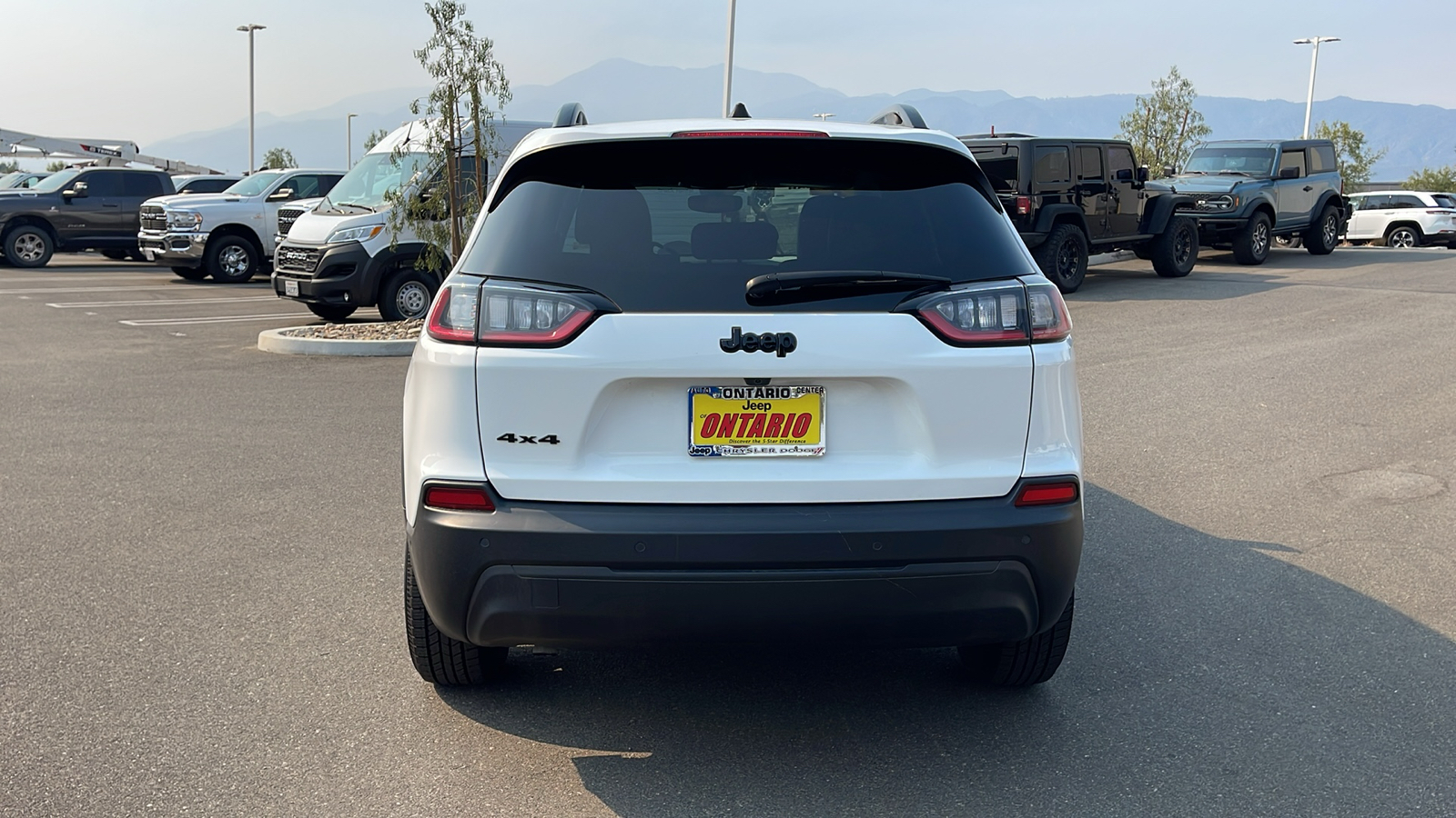 2023 Jeep Cherokee Altitude Lux 4