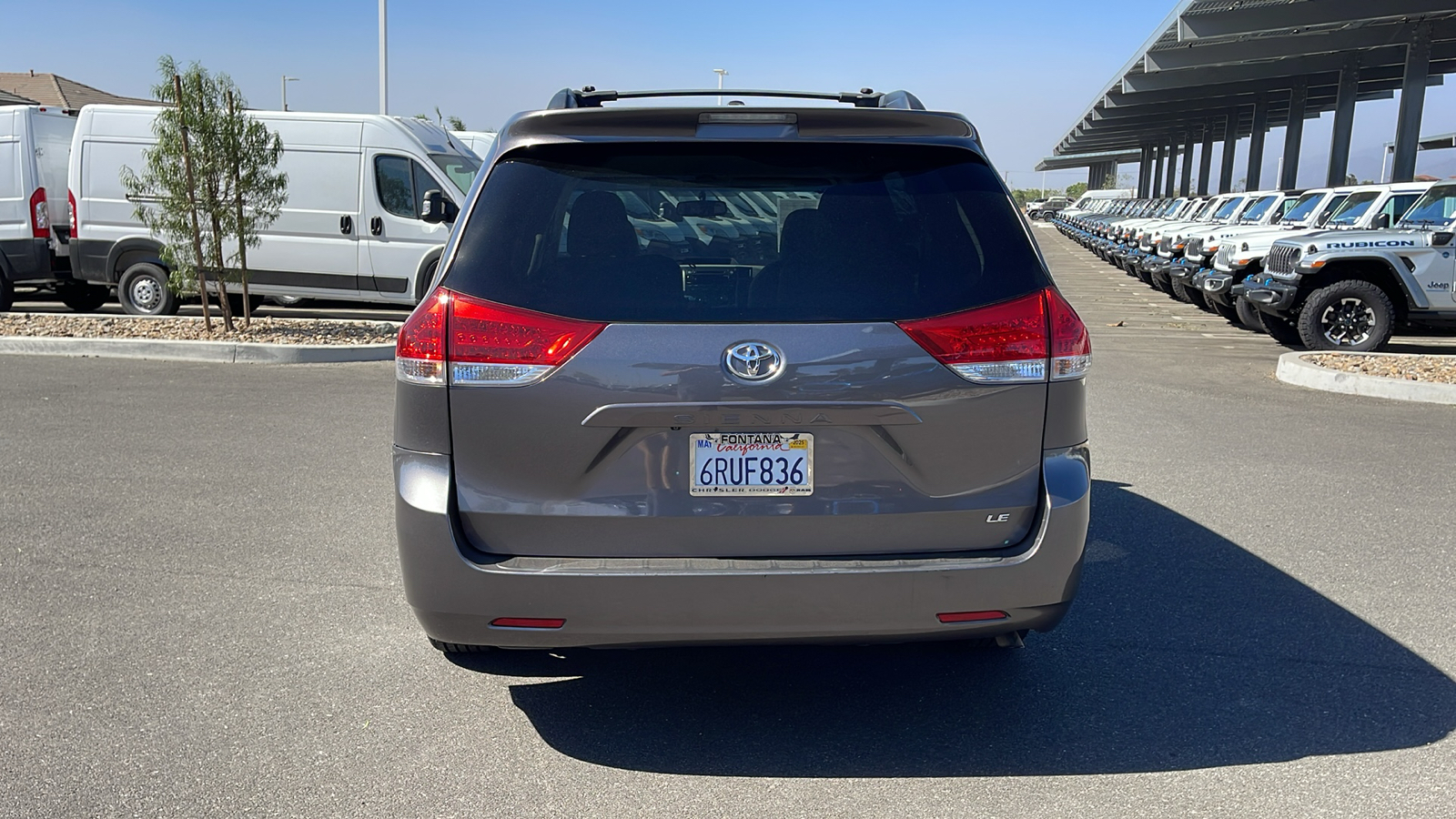 2011 Toyota Sienna LE 4