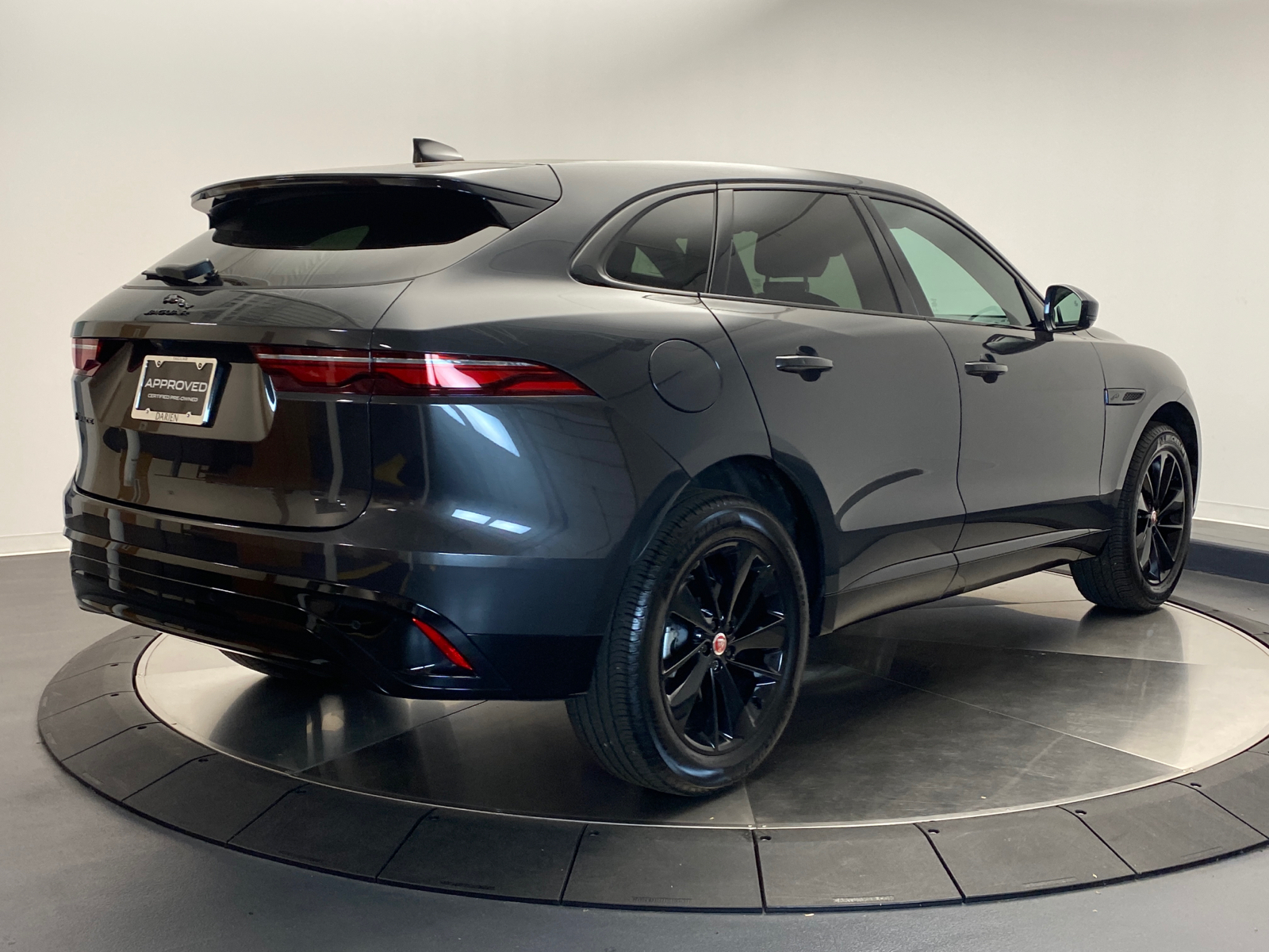 2022 Jaguar F-PACE P250 S 7