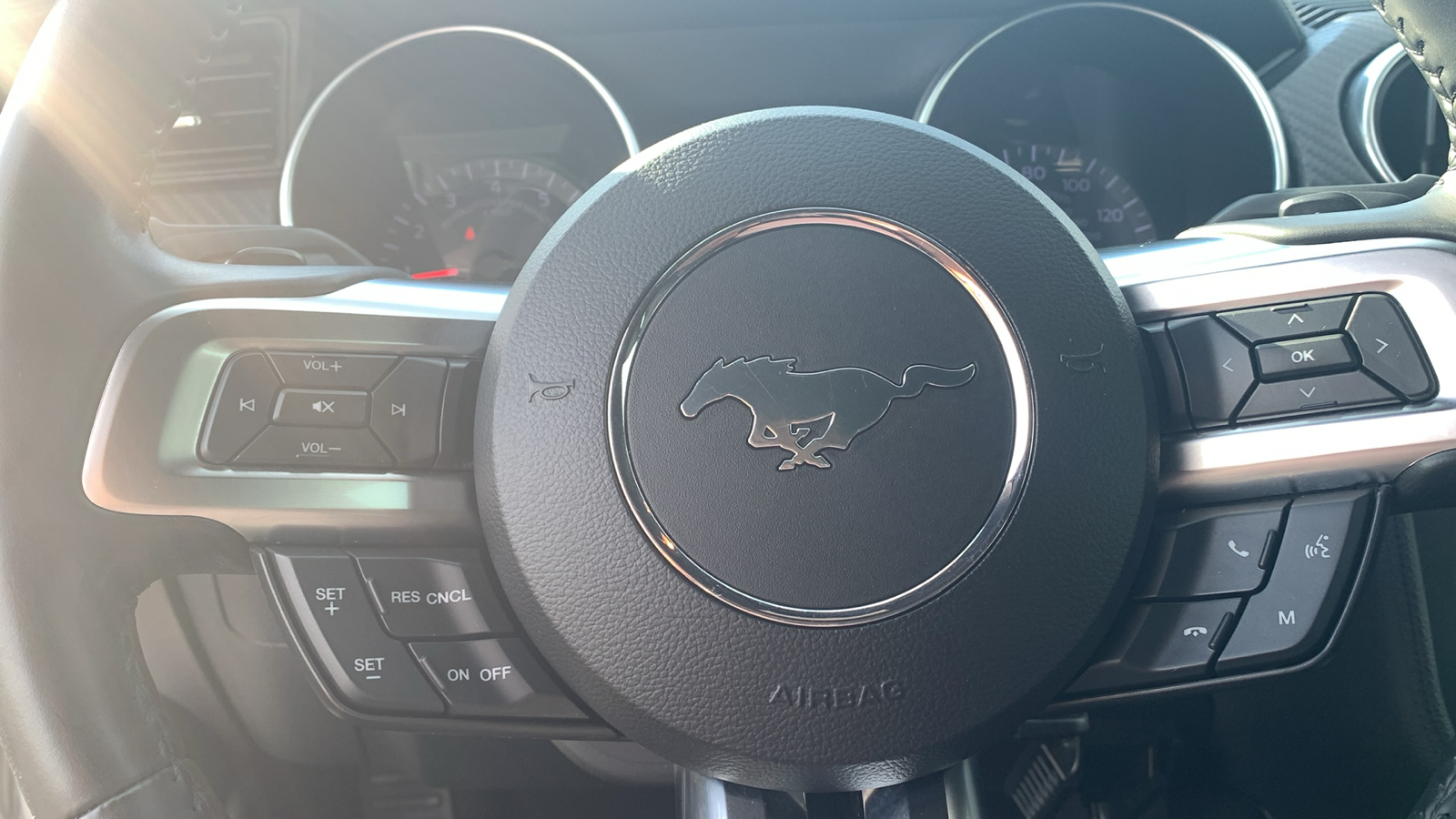 2019 Ford Mustang EcoBoost 12