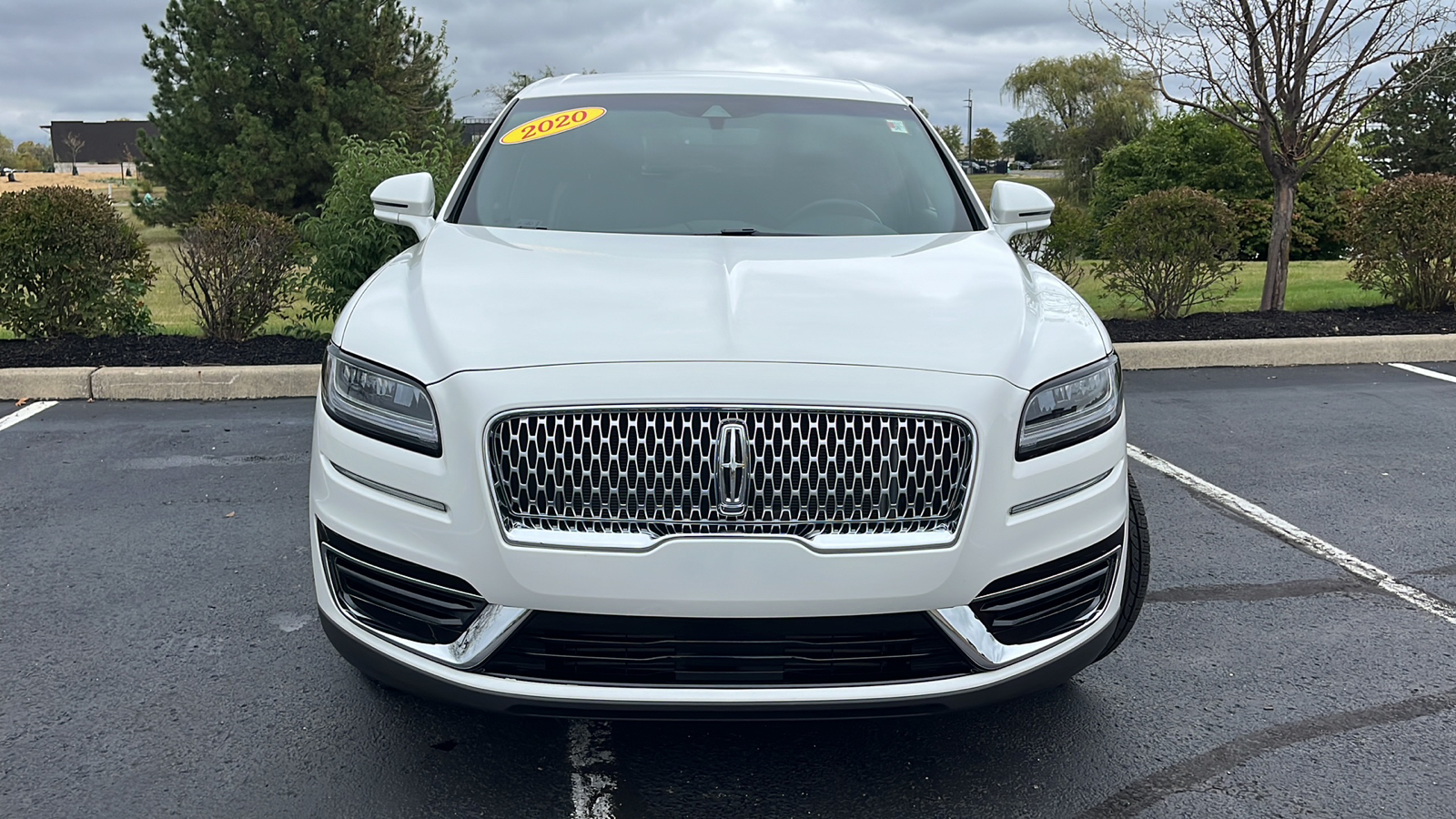 2020 Lincoln Nautilus Standard 2