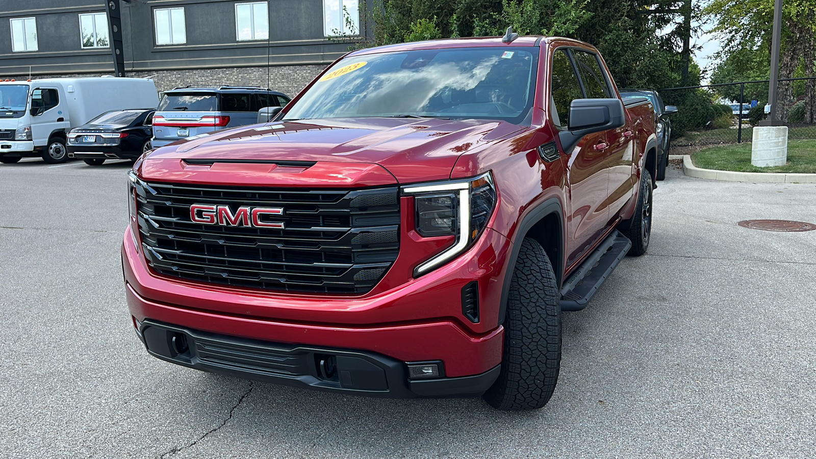 2023 GMC Sierra 1500 Elevation 3