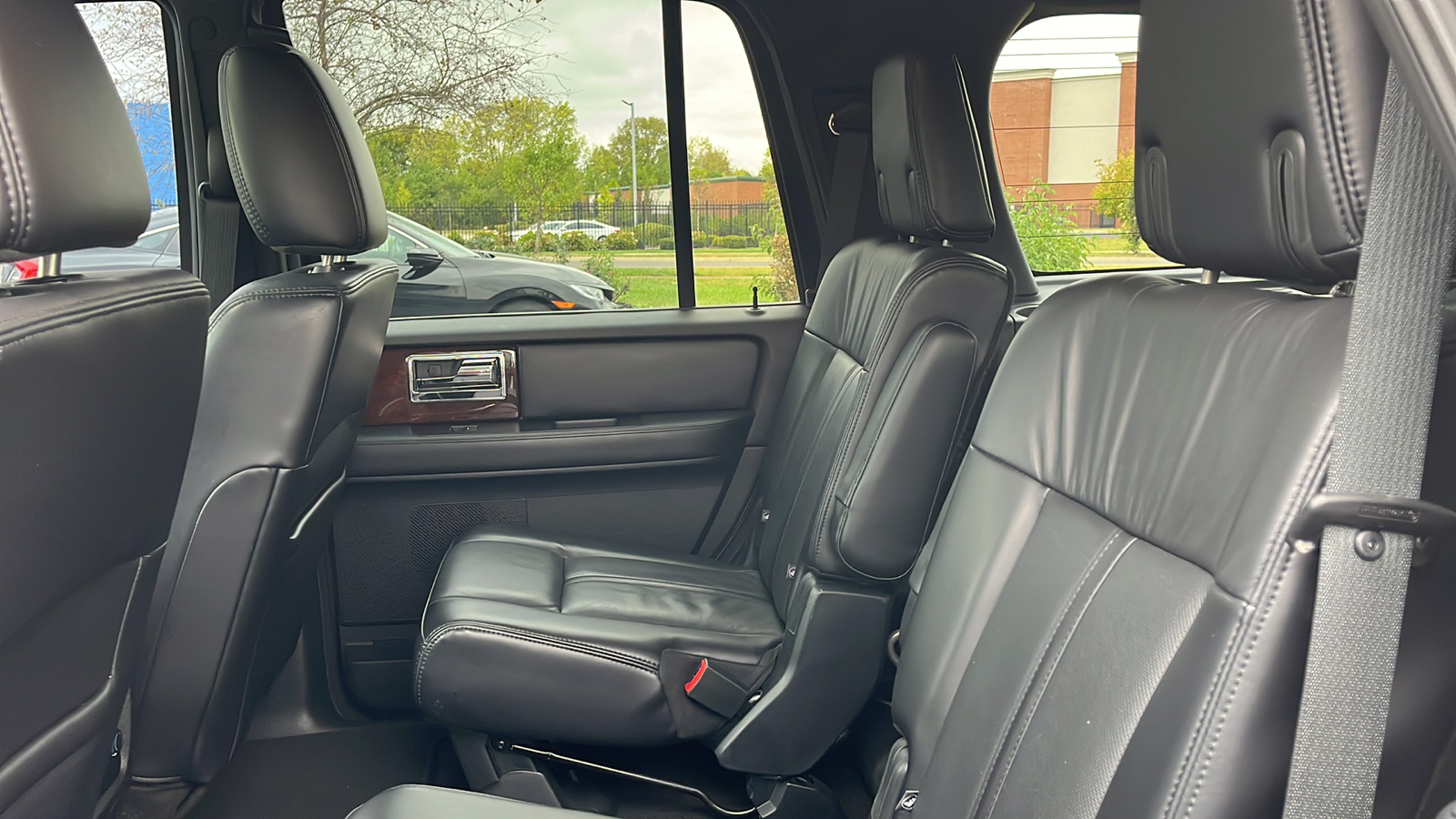 2017 Lincoln Navigator Select 21