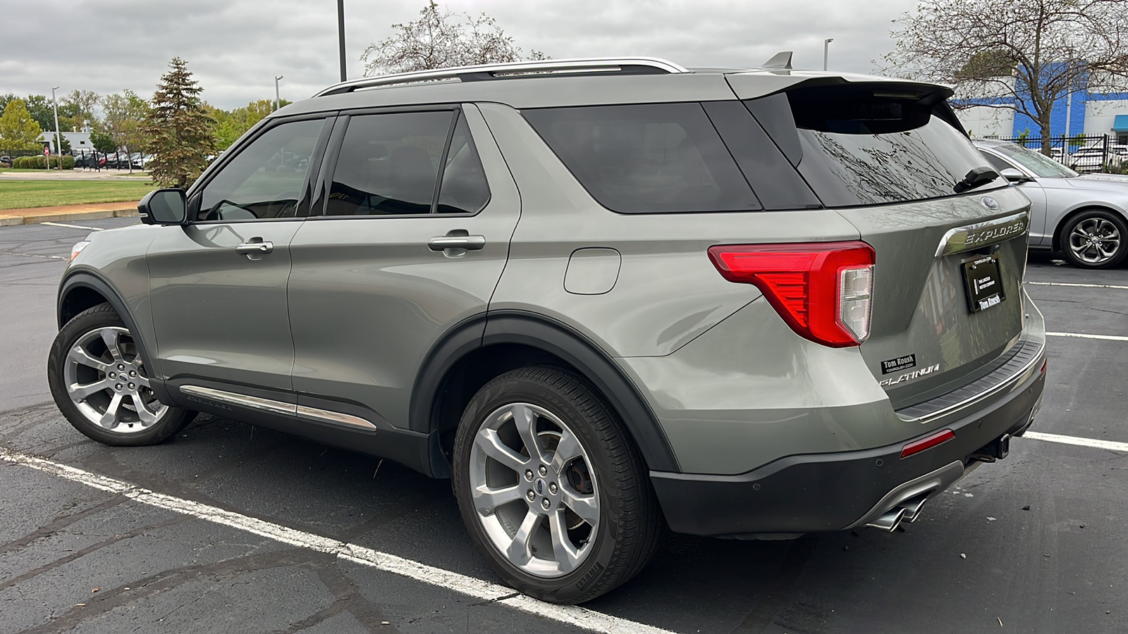 2020 Ford Explorer Platinum 4