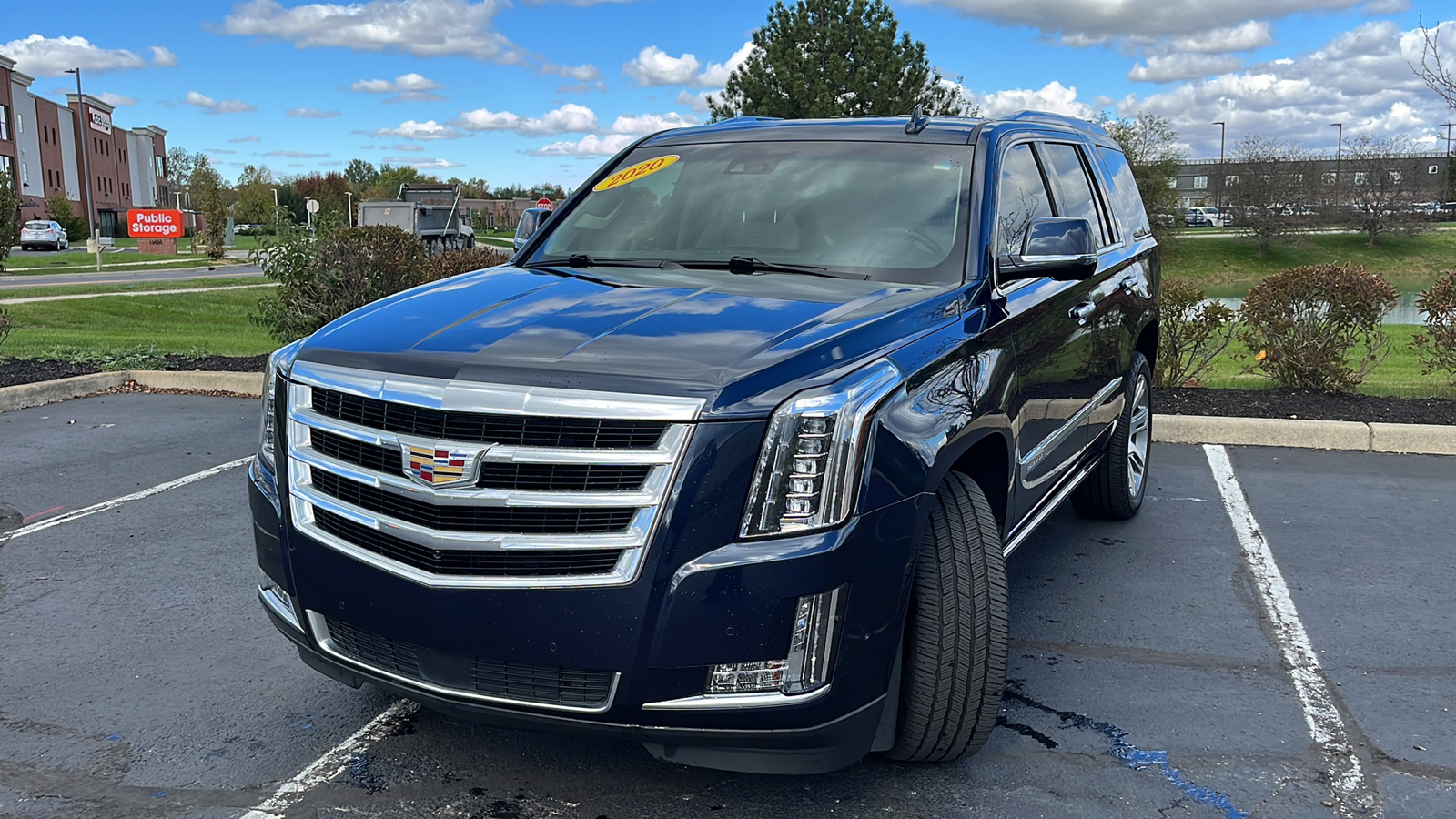 2020 Cadillac Escalade Premium Luxury 3