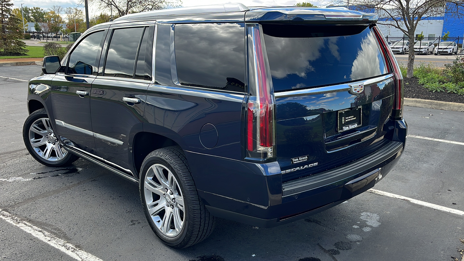 2020 Cadillac Escalade Premium Luxury 4