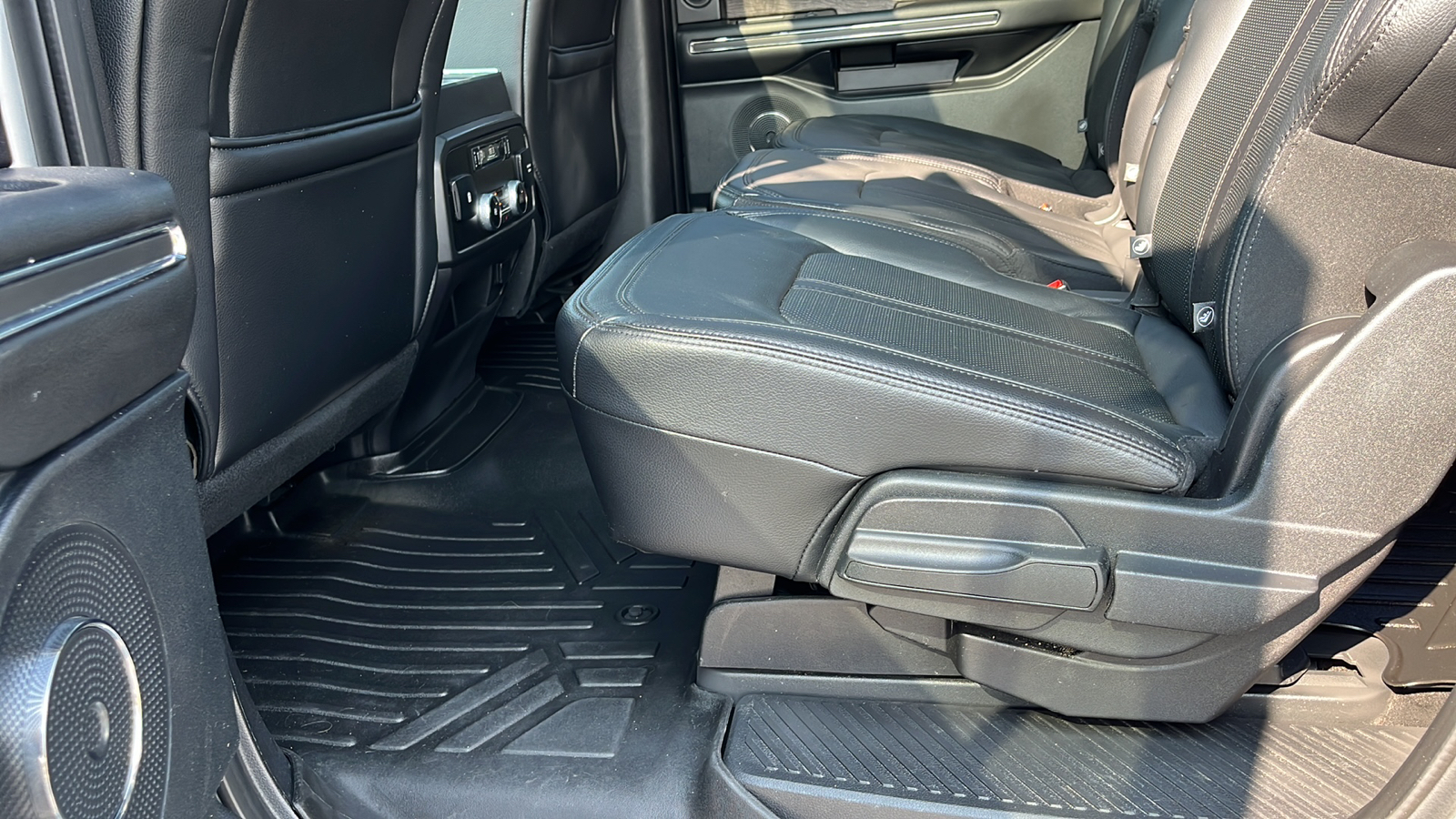 2019 Ford Expedition Max Limited 23