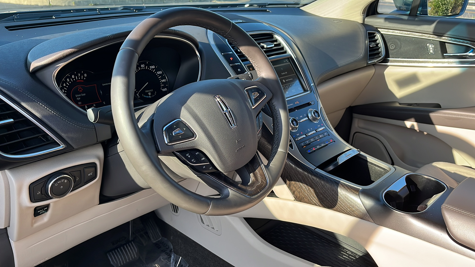 2018 Lincoln MKX Reserve 10