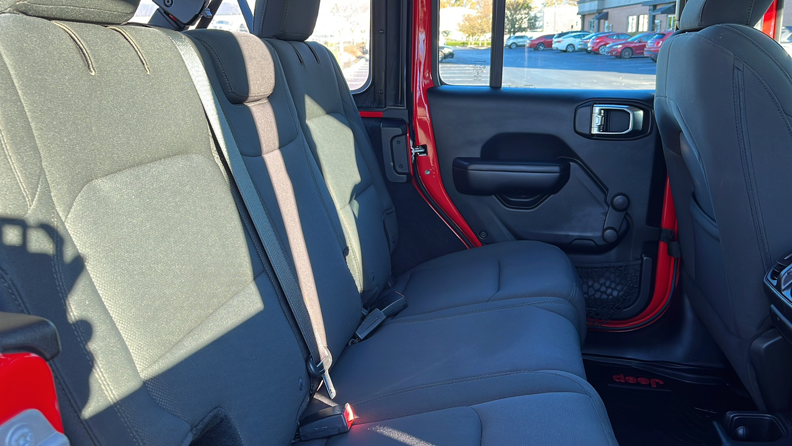 2018 Jeep Wrangler Unlimited Sport 24