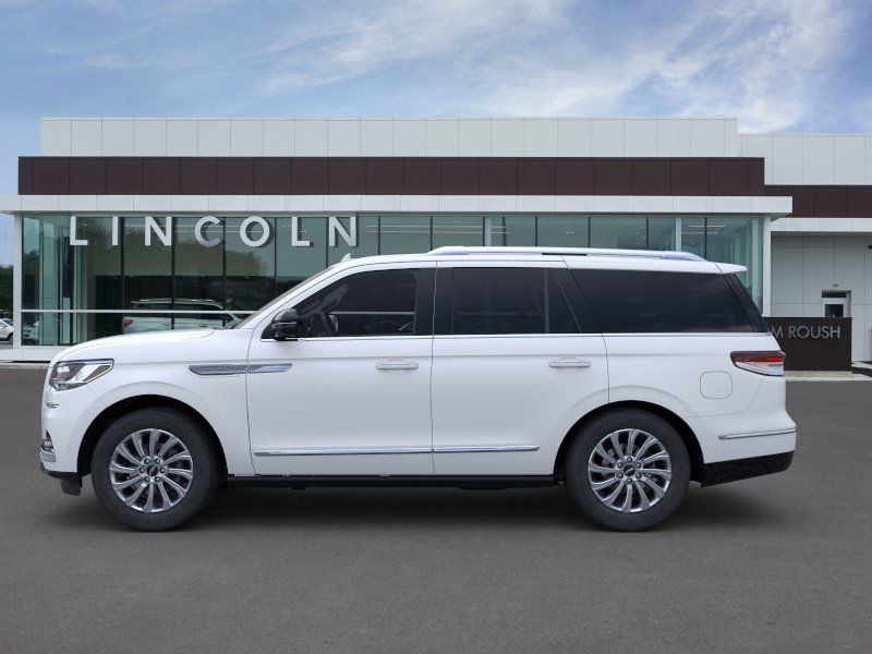 2024 Lincoln Navigator Premiere 3