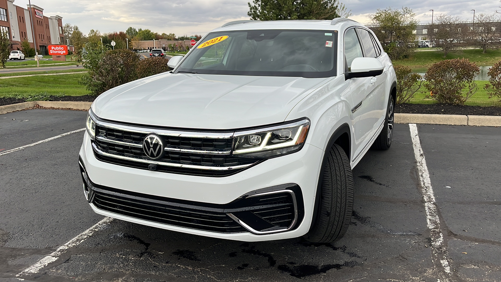 2021 Volkswagen Atlas Cross Sport 3.6L V6 SEL Premium R-Line 3