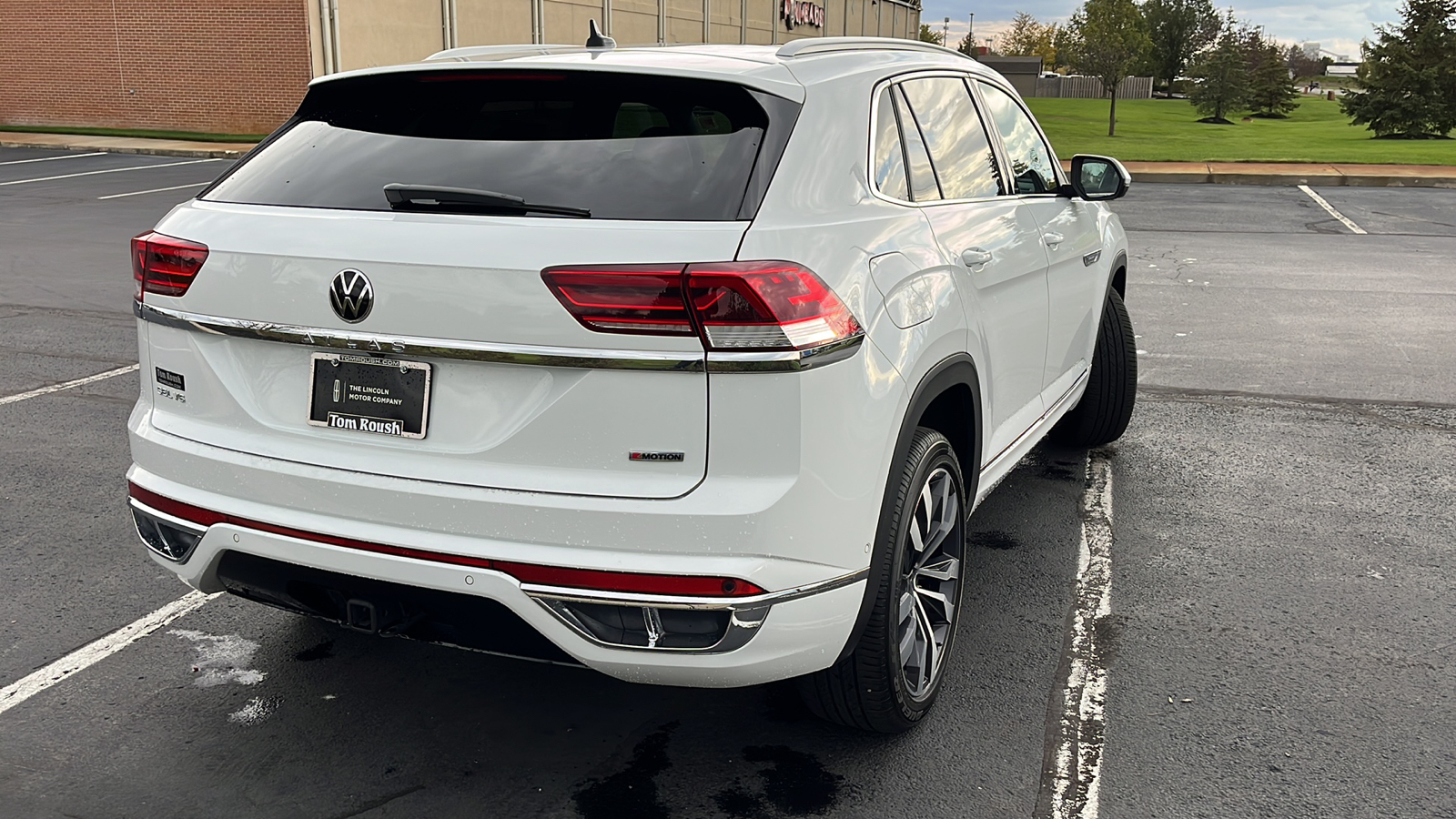 2021 Volkswagen Atlas Cross Sport 3.6L V6 SEL Premium R-Line 6