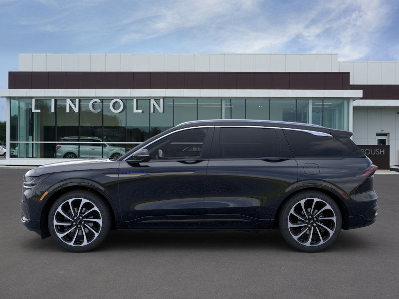 2025 Lincoln Nautilus Black Label 3