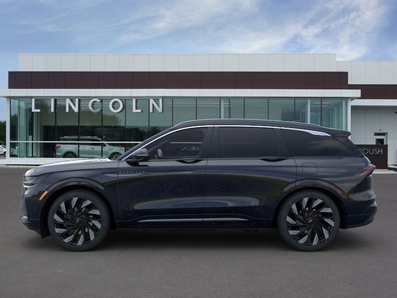 2025 Lincoln Nautilus Black Label 3