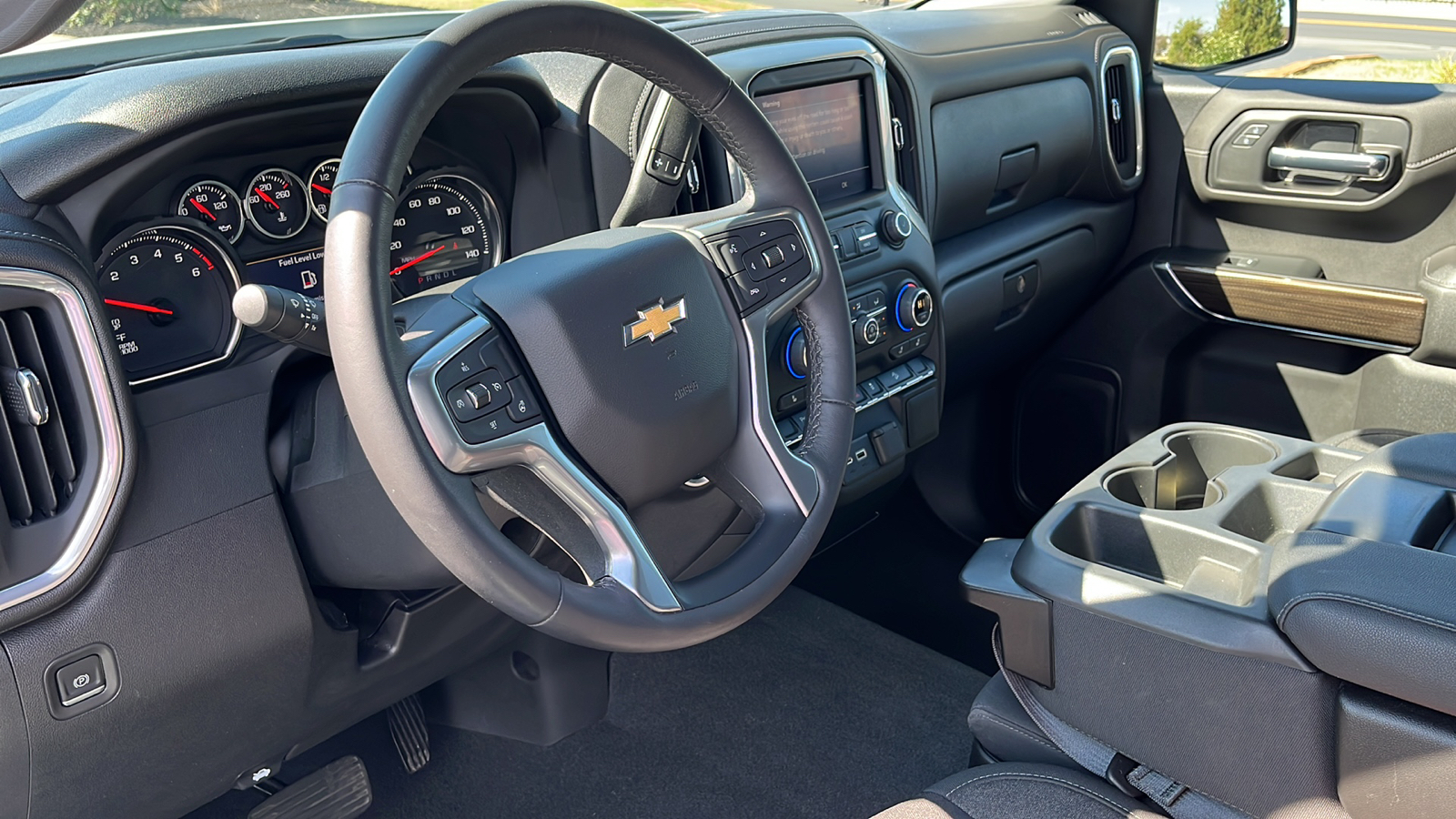 2022 Chevrolet Silverado 1500 LTD LT 10