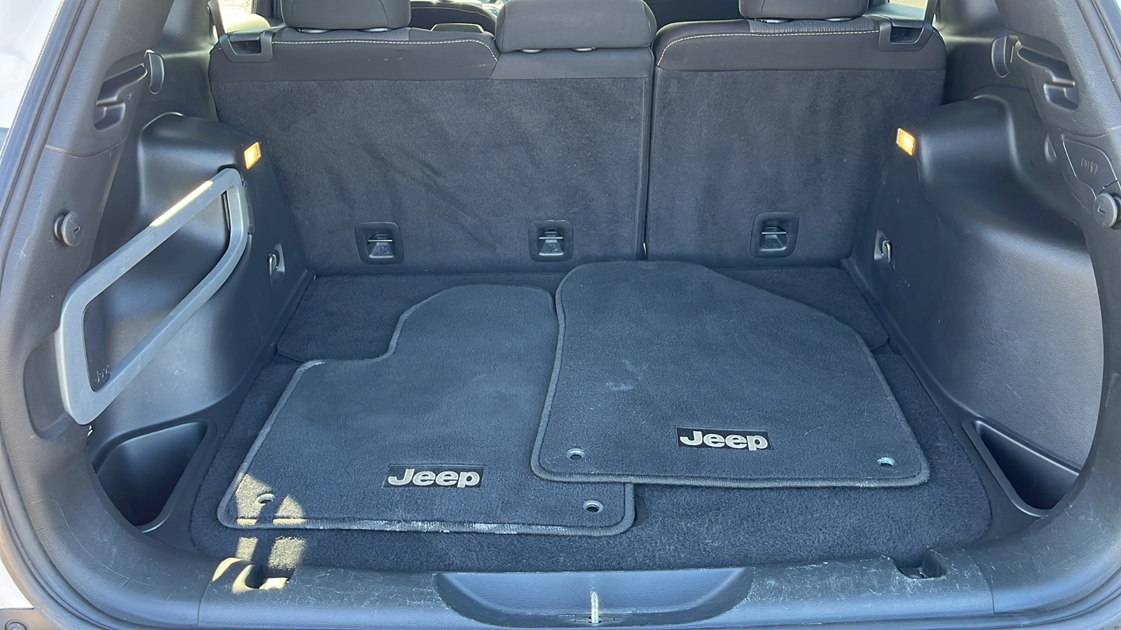 2017 Jeep Cherokee Latitude 22