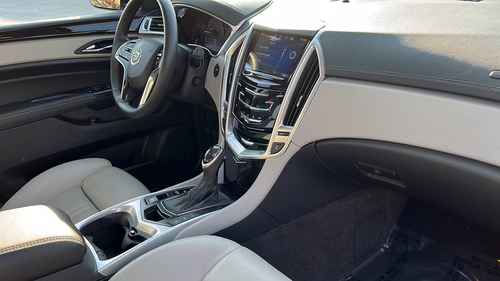 2016 Cadillac SRX Performance 32