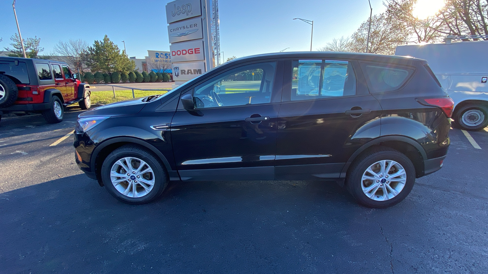 2019 Ford Escape S 8