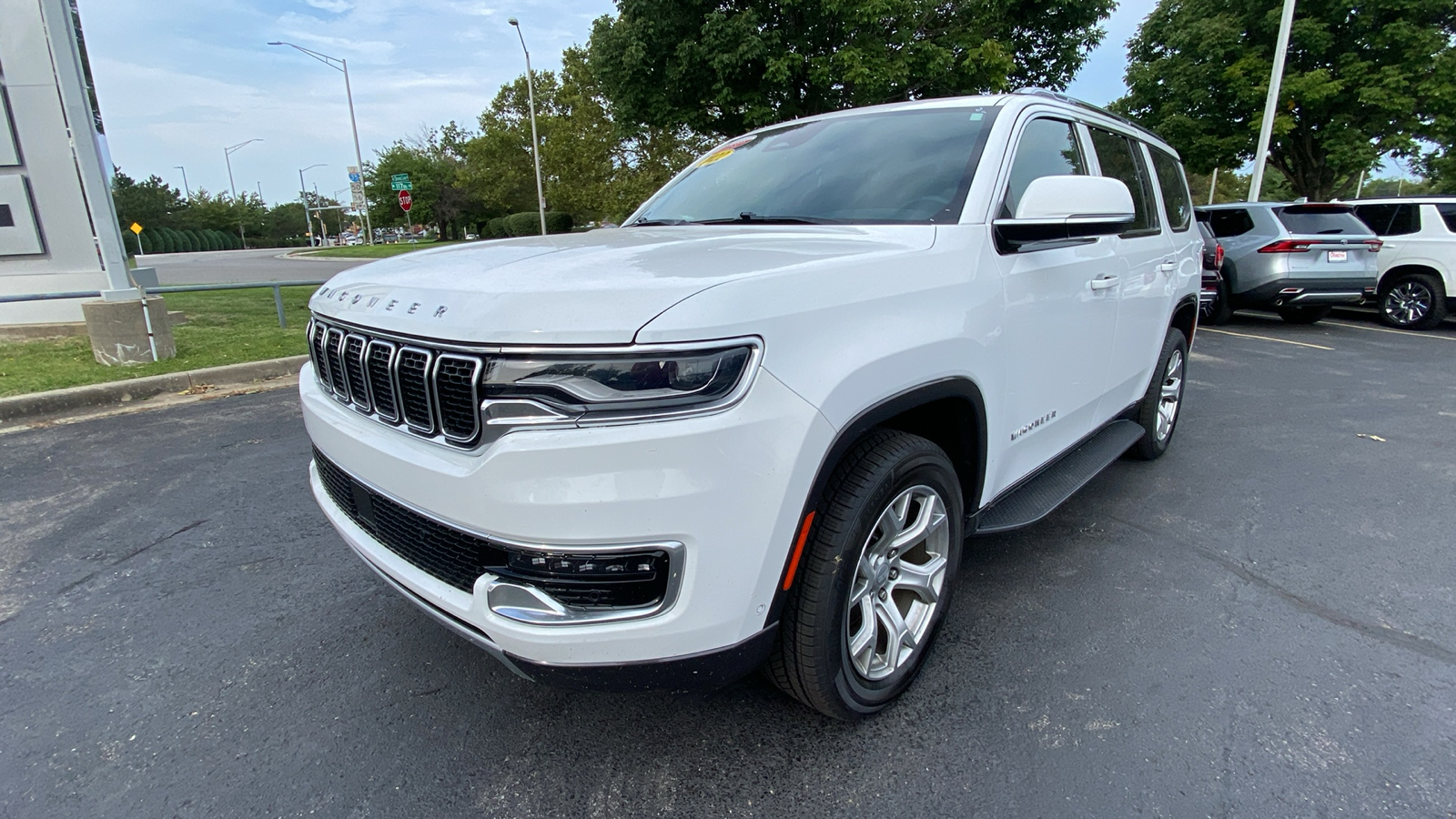 2022 Jeep Wagoneer Series II 1